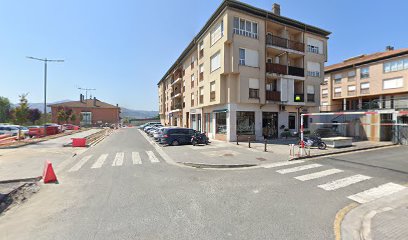 Escuela de baile Andanzas: Pasión y ritmo en movimiento ¡Aprende a bailar en Hondarribia con Basque Ballerina!