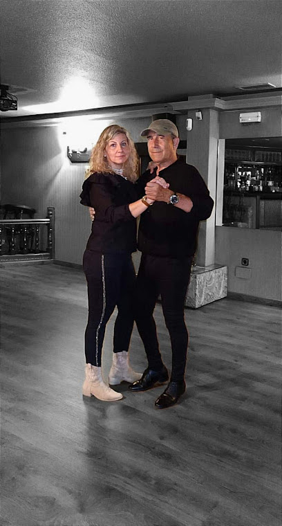 Escuela de baile Andanzas: Pasión y ritmo en movimiento Aprende a bailar con estilo en Collado Villalba