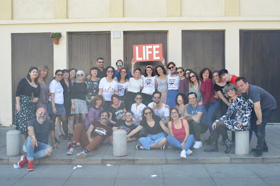 Escuela de baile Andanzas: Pasión y ritmo en movimiento ¡Aprende Lindy Hop en Córdoba con los Lindy Lovers Swing!