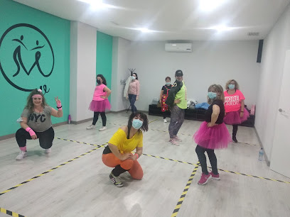 Escuela de baile Andanzas: Pasión y ritmo en movimiento ¡Muévete en León con la Academia de Baile Muévelow!